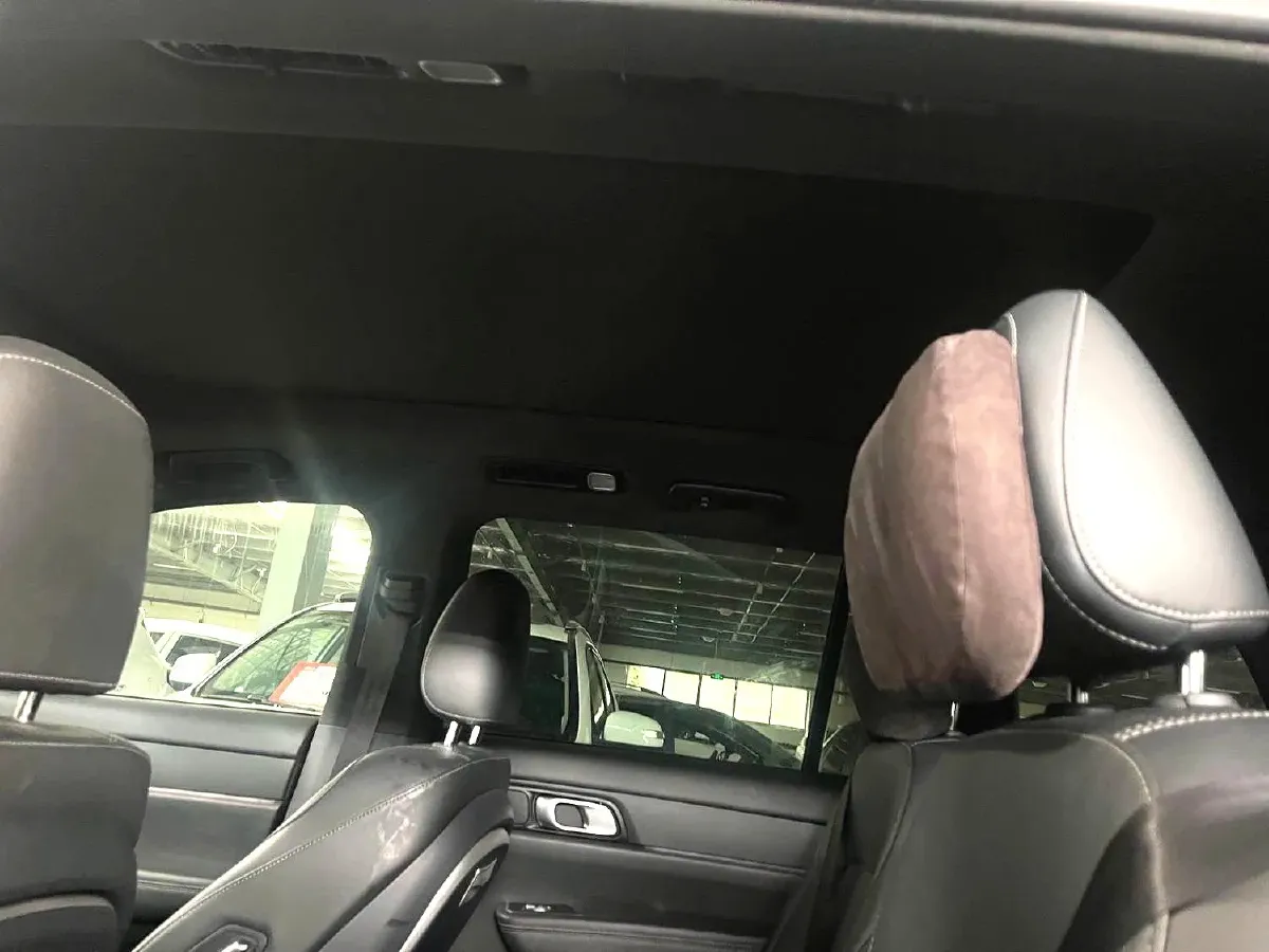 2021 Li ONE Range Extended 131HP REEV 40.5KWH,autocango,china used car exporter,china ev exporter,chinese used car exporter,chinese used ev exporter