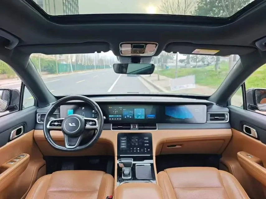 2021 Li ONE Range Extended 131HP REEV 40.5KWH,autocango,china used car exporter,china ev exporter,chinese used car exporter,chinese used ev exporter