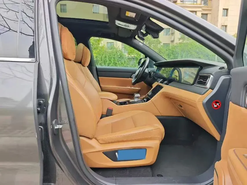 2021 Li ONE Range Extended 131HP REEV 40.5KWH,autocango,china used car exporter,china ev exporter,chinese used car exporter,chinese used ev exporter