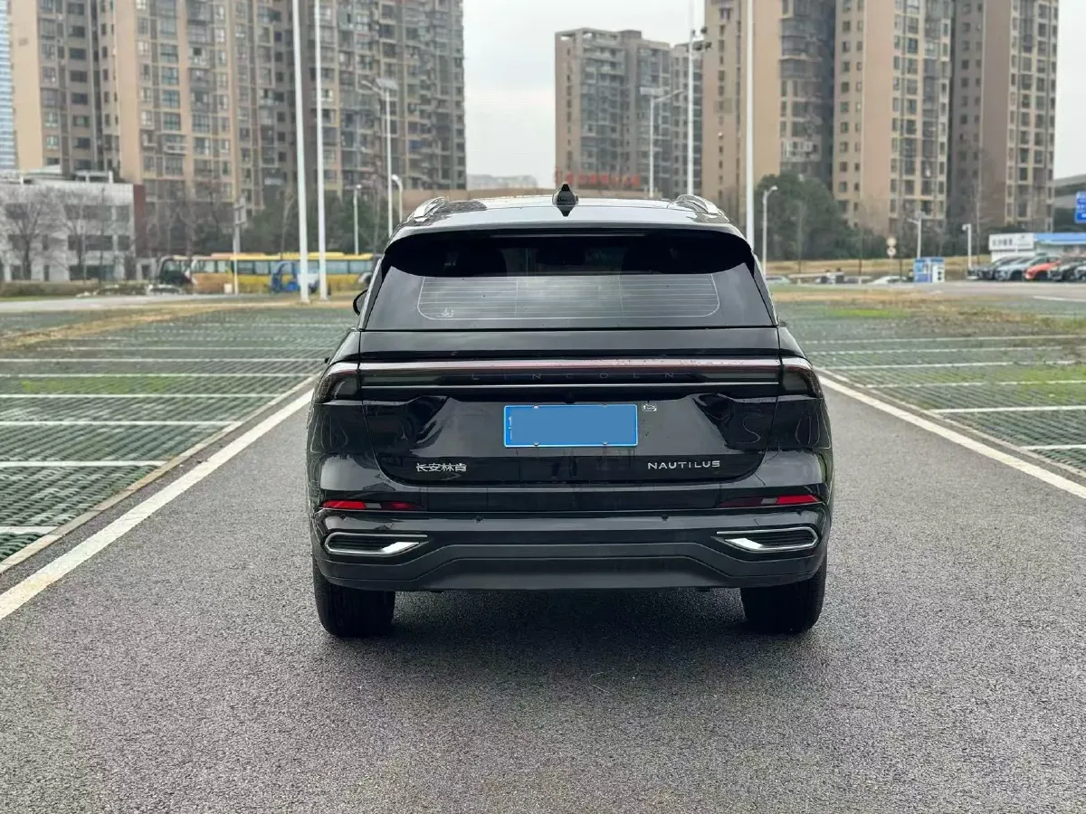 2026 Lincoln Nautilus 2.0T 261HP L4 8AT,autocango,china used car exporter,china ev exporter,chinese used car exporter,chinese used ev exporter