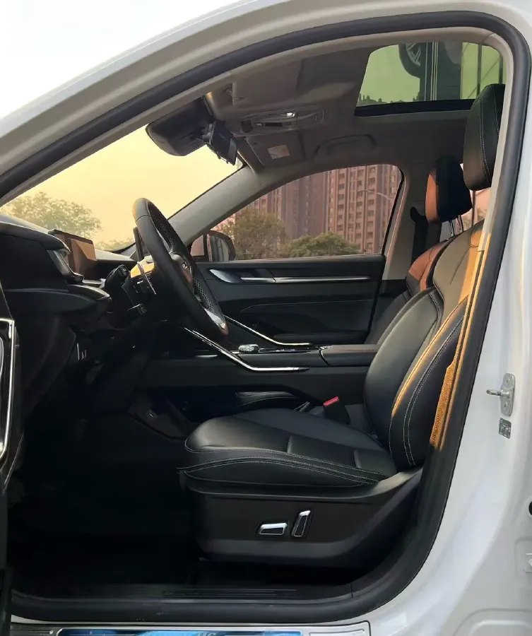 2022 Haval H6 1.5T 184HP L4 7DCT,autocango,china used car exporter,china ev exporter,chinese used car exporter,chinese used ev exporter