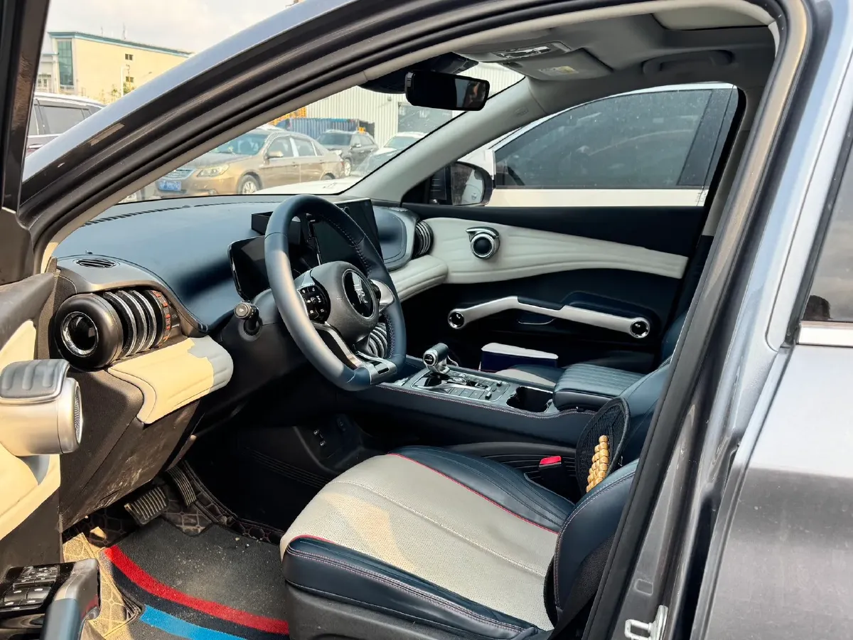 2022 Roewe RX5 MAX 1.5T 181HP L4 6AT,autocango,china used car exporter,china ev exporter,chinese used car exporter,chinese used ev exporter