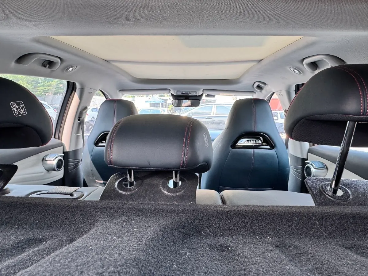 2022 Roewe RX5 MAX 1.5T 181HP L4 6AT,autocango,china used car exporter,china ev exporter,chinese used car exporter,chinese used ev exporter