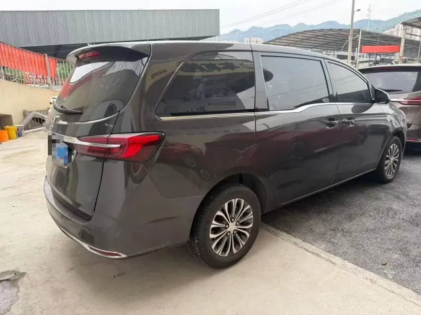 2022 Buick GL8 2.0T 237HP L4 9AT,autocango,china used car exporter,china ev exporter,chinese used car exporter,chinese used ev exporter