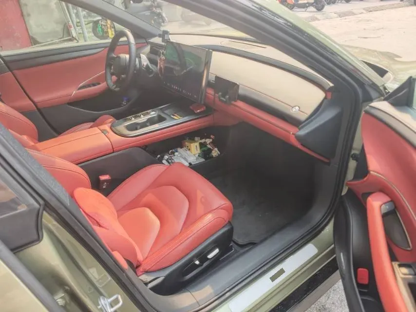 2024 MI SU7 BEV 73.6KWH,autocango,china used car exporter,china ev exporter,chinese used car exporter,chinese used ev exporter