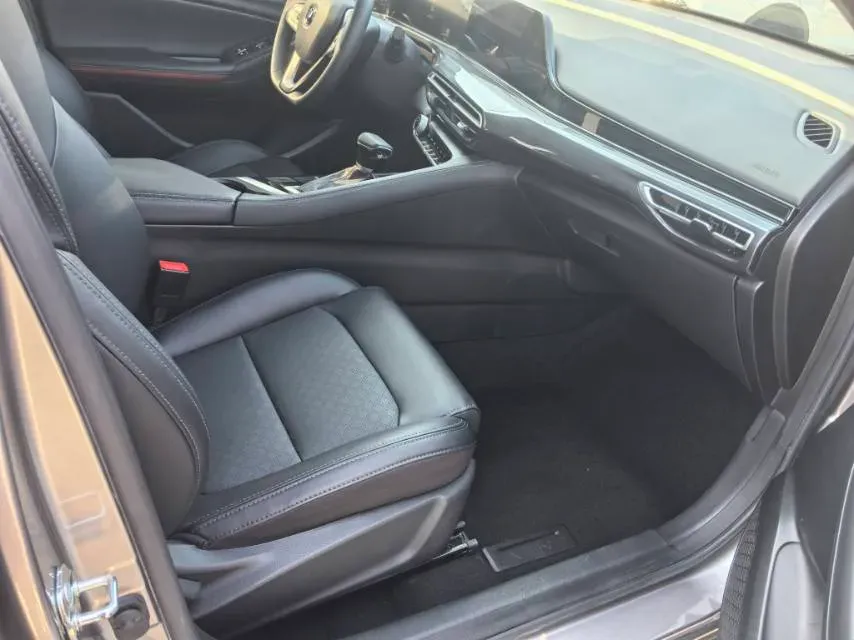 2020 ChangAn Eado 1.6L 128HP L4 6AT,autocango,china used car exporter,china ev exporter,chinese used car exporter,chinese used ev exporter