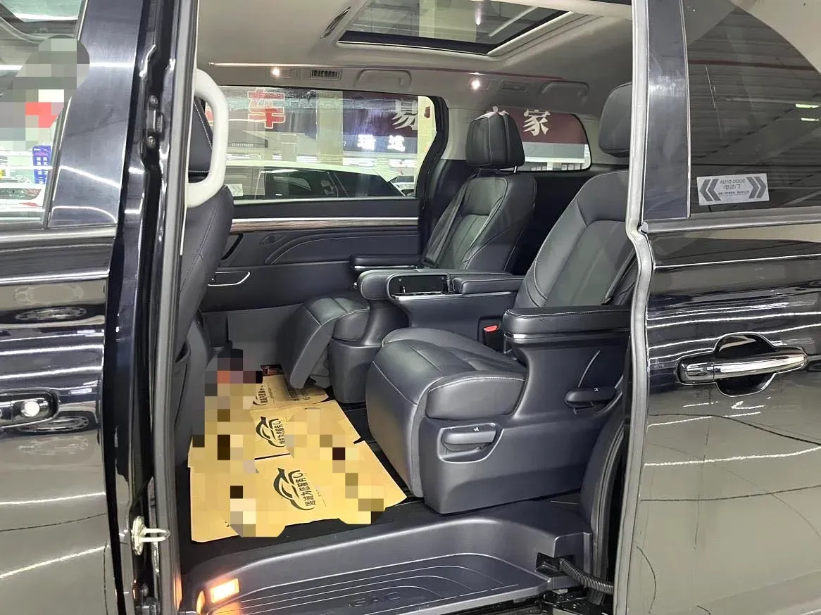 2021 GAC Trumpchi M8 2.0T 252HP L4 8AT,autocango,china used car exporter,china ev exporter,chinese used car exporter,chinese used ev exporter