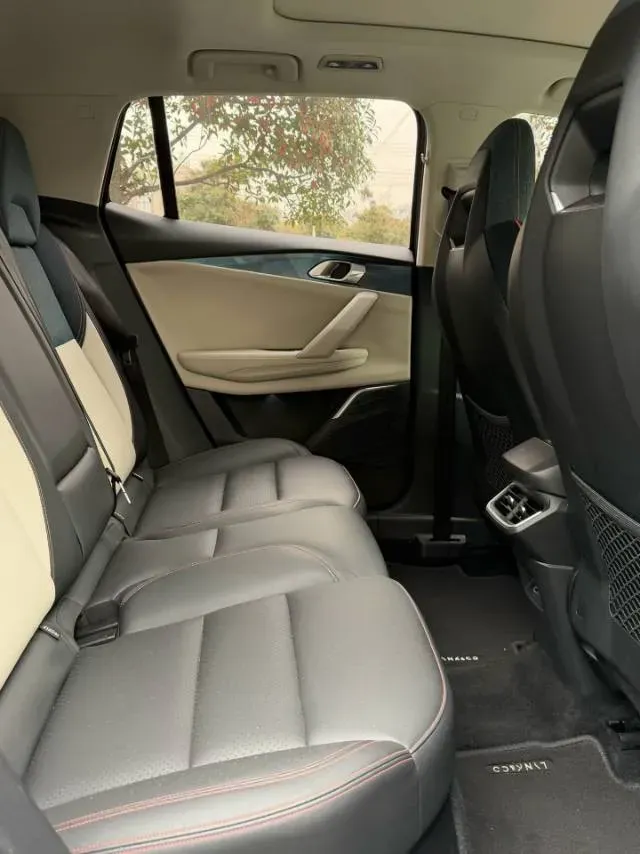 2020 LYNK&CO 06 1.5T 177HP L3 7DCT,autocango,china used car exporter,china ev exporter,chinese used car exporter,chinese used ev exporter