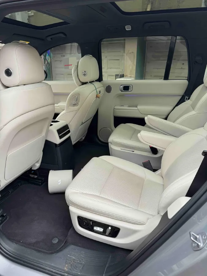 2022 Li L9 Range Extended 154HP REEV 42.6KWH,autocango,china used car exporter,china ev exporter,chinese used car exporter,chinese used ev exporter
