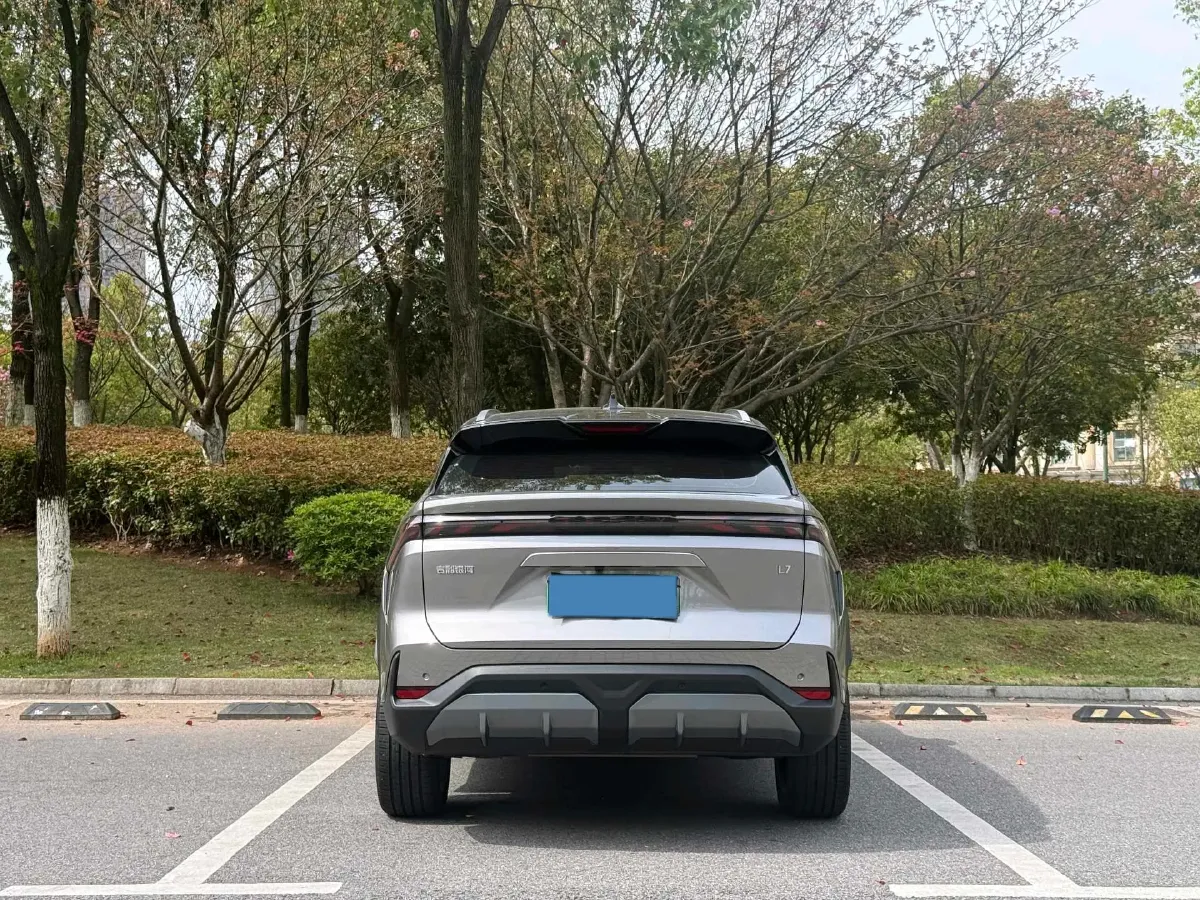 2024 Geely Galaxy L7 1.5T 163HP L4 3DHT PHEV 18.7KWH,autocango,china used car exporter,china ev exporter,chinese used car exporter,chinese used ev exporter