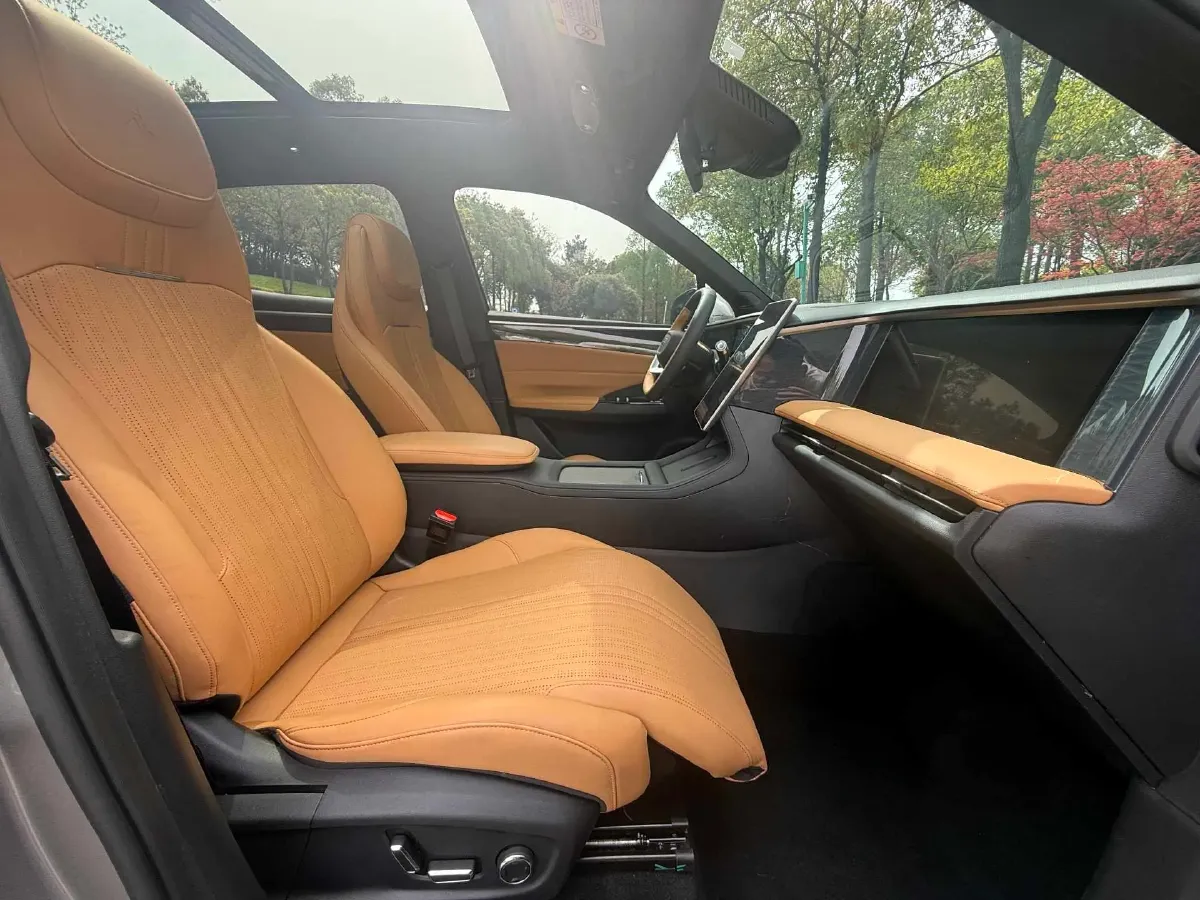 2024 Geely Galaxy L7 1.5T 163HP L4 3DHT PHEV 18.7KWH,autocango,china used car exporter,china ev exporter,chinese used car exporter,chinese used ev exporter