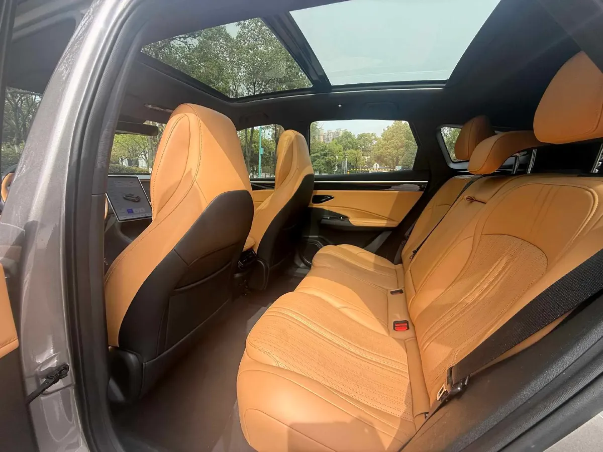 2024 Geely Galaxy L7 1.5T 163HP L4 3DHT PHEV 18.7KWH,autocango,china used car exporter,china ev exporter,chinese used car exporter,chinese used ev exporter