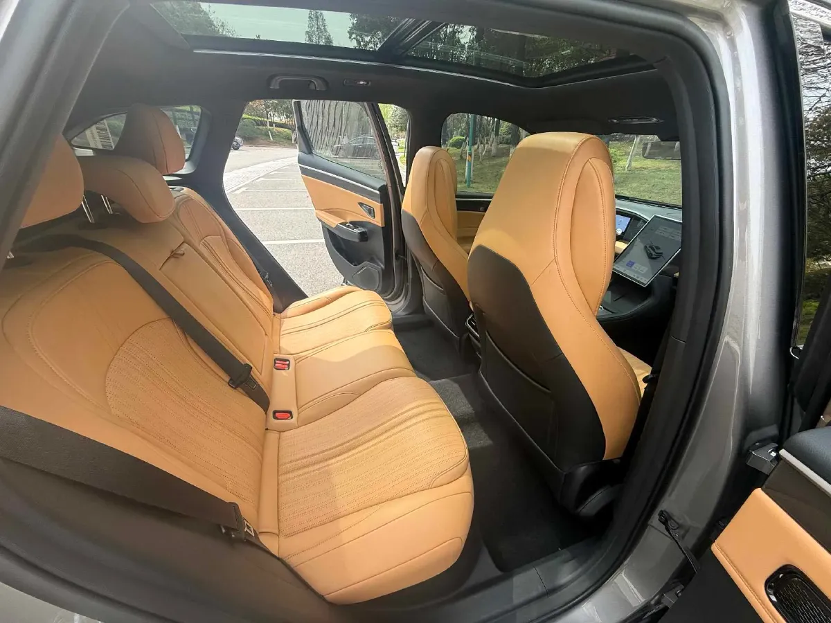 2024 Geely Galaxy L7 1.5T 163HP L4 3DHT PHEV 18.7KWH,autocango,china used car exporter,china ev exporter,chinese used car exporter,chinese used ev exporter