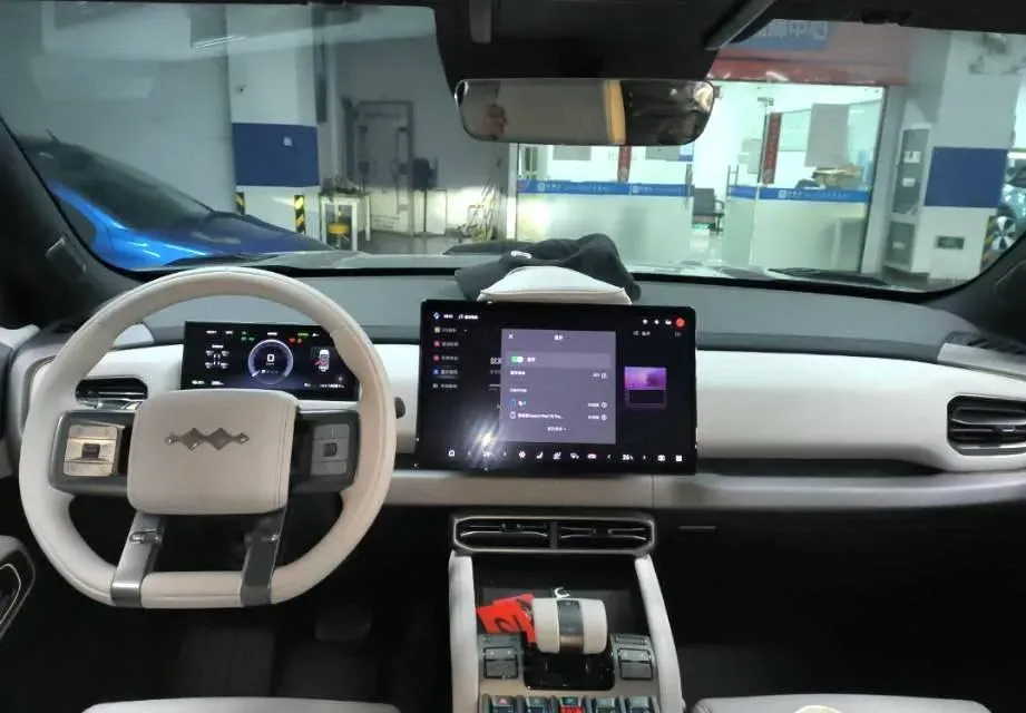 2025 FangChengBao Tai 3 BEV,autocango,china used car exporter,china ev exporter,chinese used car exporter,chinese used ev exporter