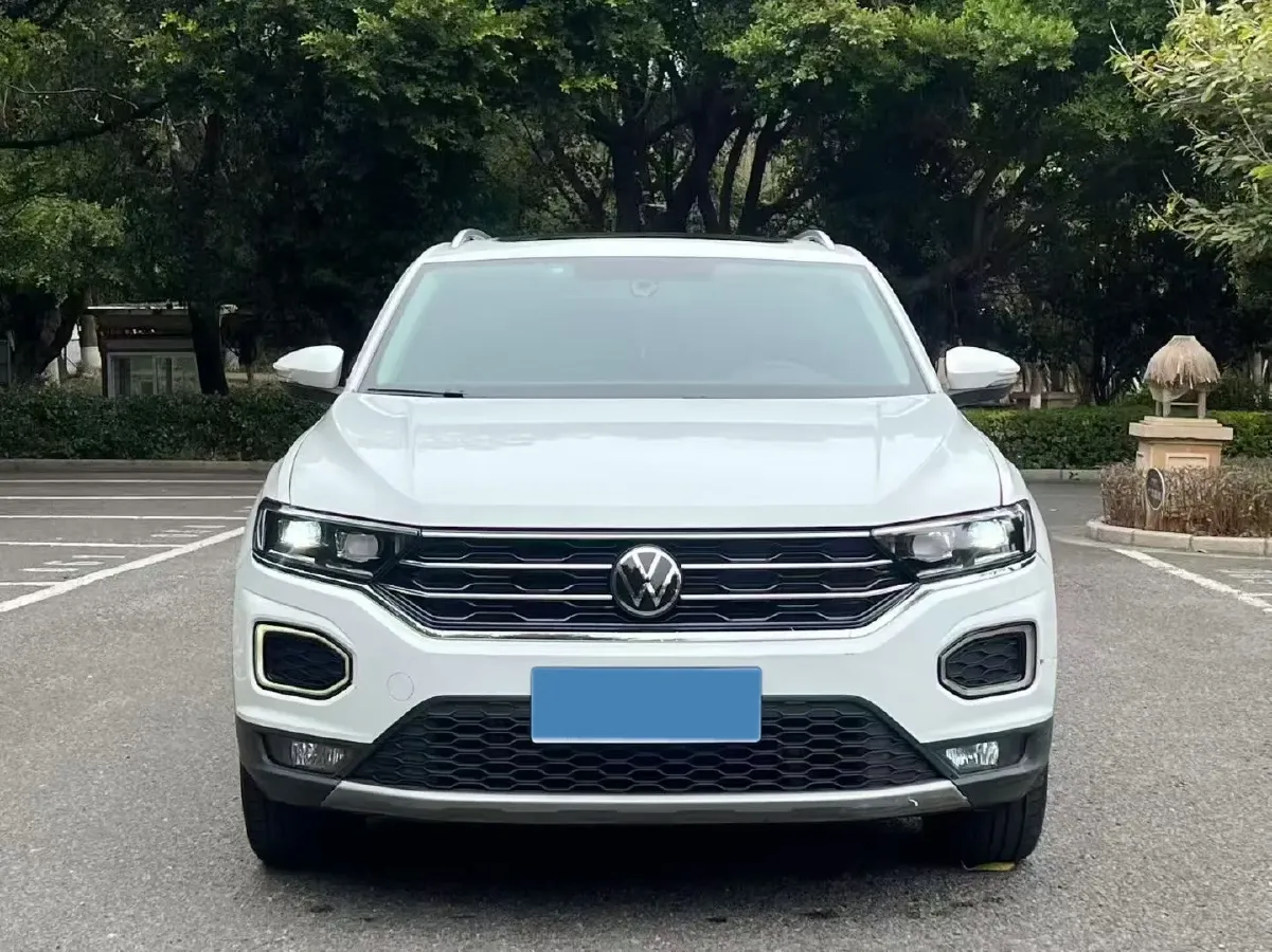 2021 Volkswagen T-Roc 1.4T 150HP L4 7DCT,autocango,china used car exporter,china ev exporter,chinese used car exporter,chinese used ev exporter