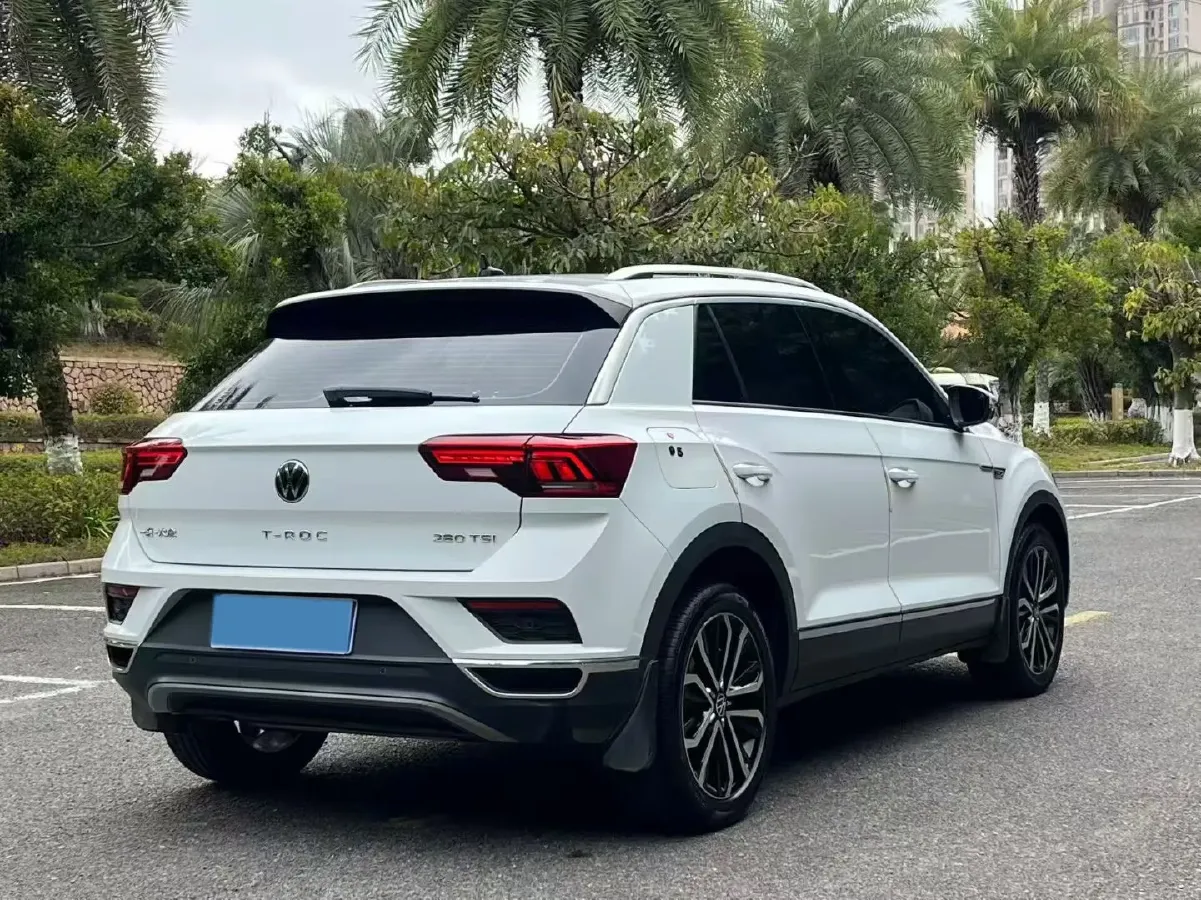 2021 Volkswagen T-Roc 1.4T 150HP L4 7DCT,autocango,china used car exporter,china ev exporter,chinese used car exporter,chinese used ev exporter