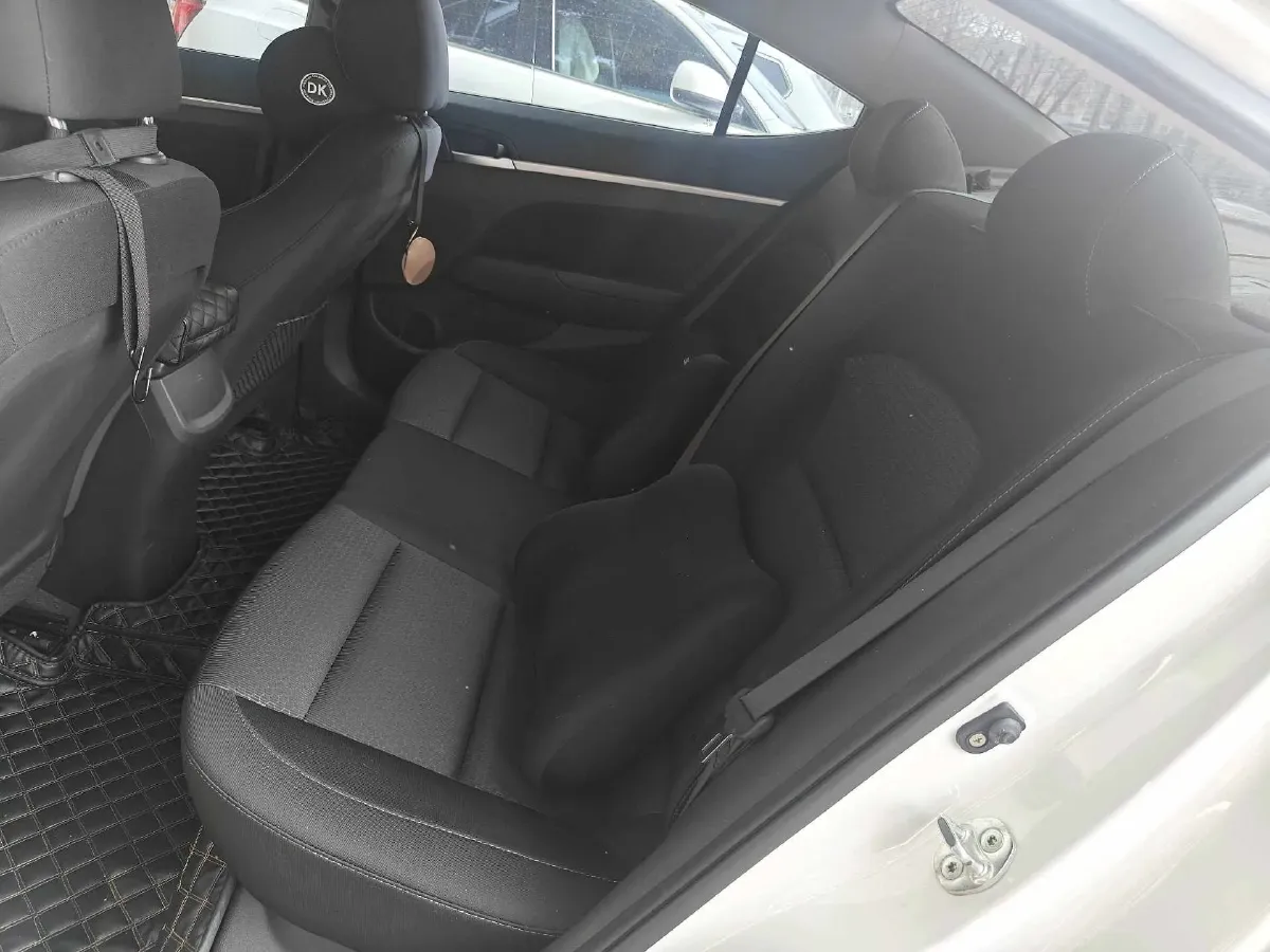 2016 Hyundai Elantra 1.6L 130HP L4 6AT,autocango,china used car exporter,china ev exporter,chinese used car exporter,chinese used ev exporter