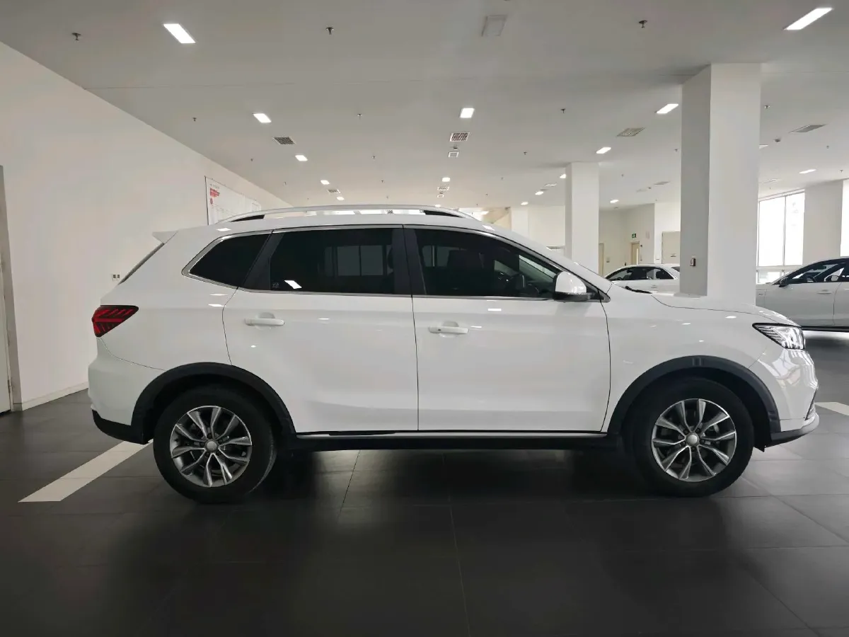 2022 Roewe RX5 1.5T 181HP L4 7DCT,autocango,china used car exporter,china ev exporter,chinese used car exporter,chinese used ev exporter