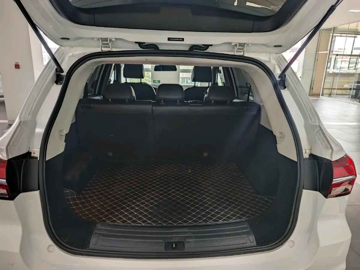 2022 Roewe RX5 1.5T 181HP L4 7DCT,autocango,china used car exporter,china ev exporter,chinese used car exporter,chinese used ev exporter