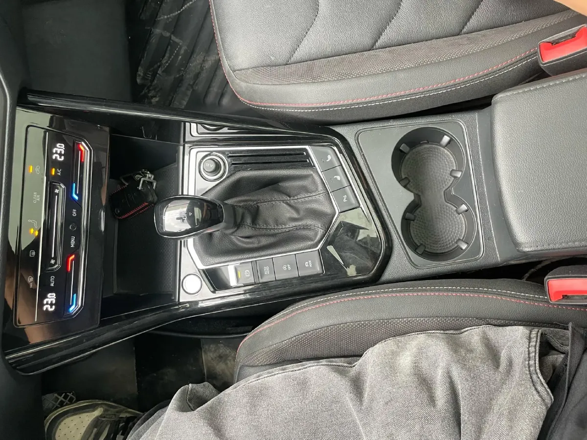 2022 Volkswagen Tayron 1.4T 150HP L4 7DCT,autocango,china used car exporter,china ev exporter,chinese used car exporter,chinese used ev exporter