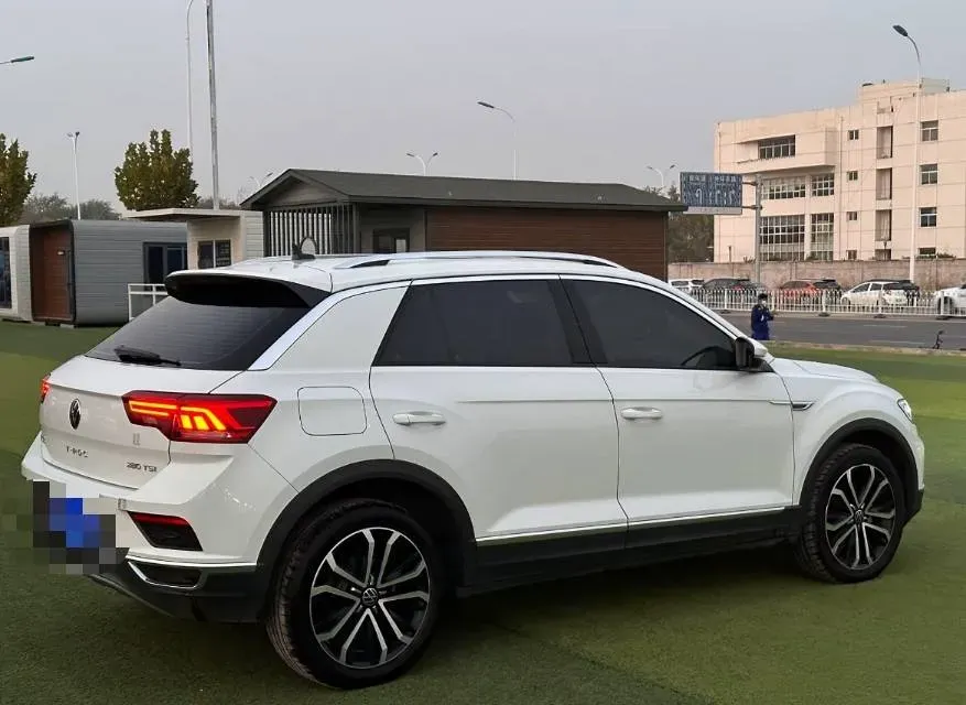 2021 Volkswagen T-Roc 1.4T 150HP L4 7DCT,autocango,china used car exporter,china ev exporter,chinese used car exporter,chinese used ev exporter