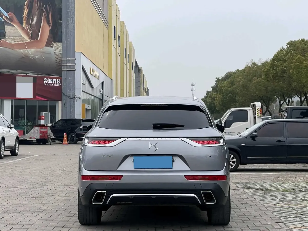 2022 DS 7 1.6T 180HP L4 8AT,autocango,china used car exporter,china ev exporter,chinese used car exporter,chinese used ev exporter