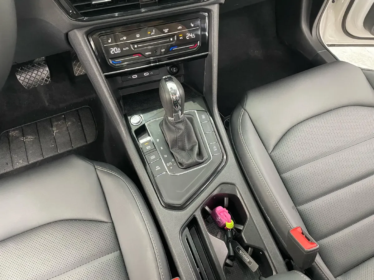 2021 Volkswagen Tharu 1.4T 150HP L4 7DCT,autocango,china used car exporter,china ev exporter,chinese used car exporter,chinese used ev exporter