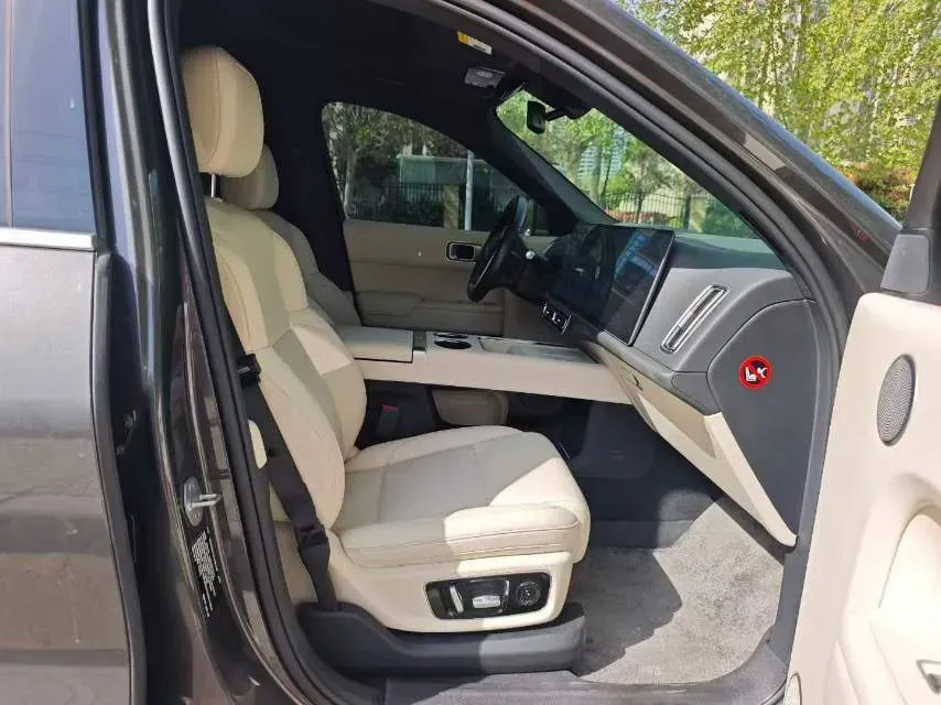 2022 Li L9 Range Extended 154HP REEV 42.6KWH,autocango,china used car exporter,china ev exporter,chinese used car exporter,chinese used ev exporter
