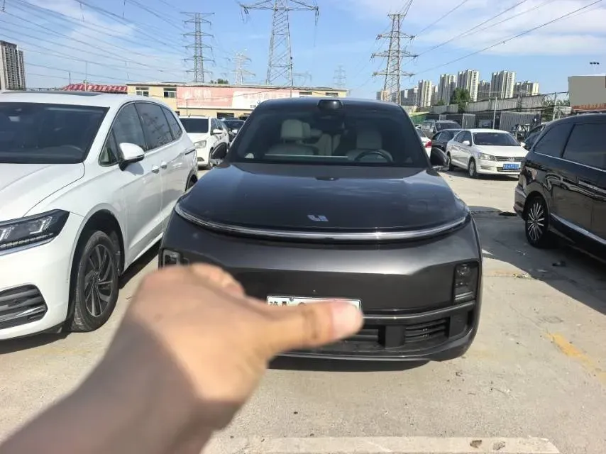 2022 Li L9 Range Extended 154HP REEV 42.6KWH,autocango,china used car exporter,china ev exporter,chinese used car exporter,chinese used ev exporter