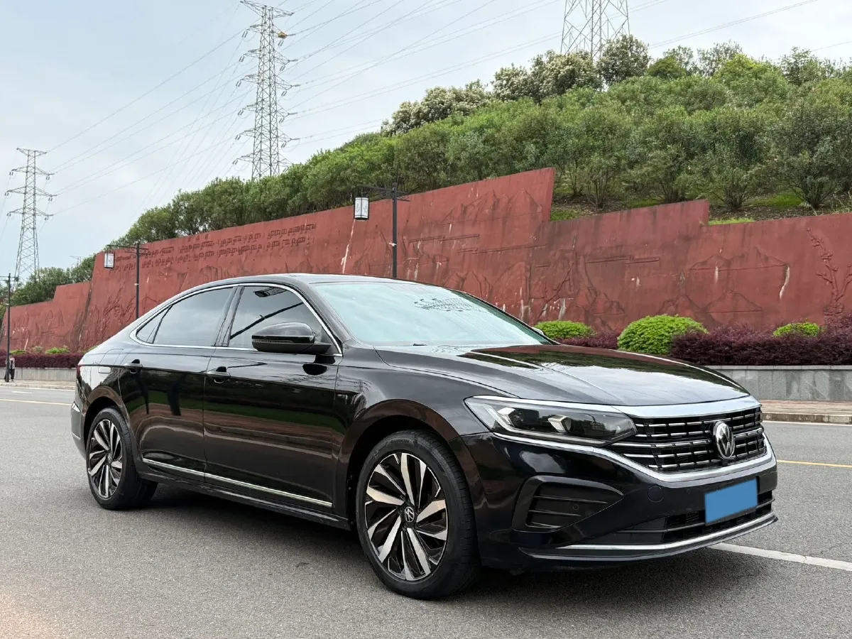 2024 Volkswagen Passat 2.0T 186HP L4 7DCT,autocango,china used car exporter,china ev exporter,chinese used car exporter,chinese used ev exporter