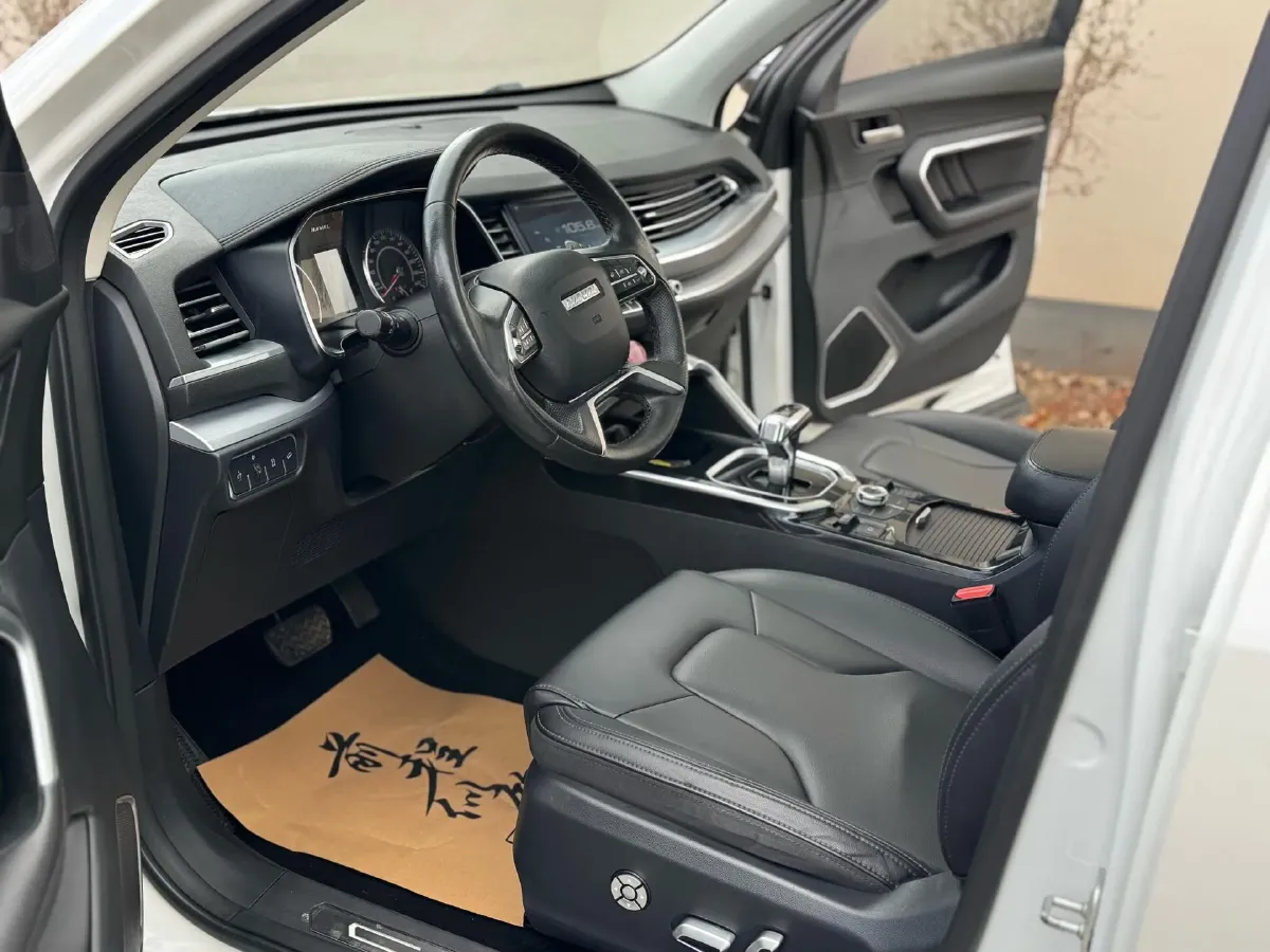 2017 Haval H6 2.0T 197HP L4 7DCT,autocango,china used car exporter,china ev exporter,chinese used car exporter,chinese used ev exporter