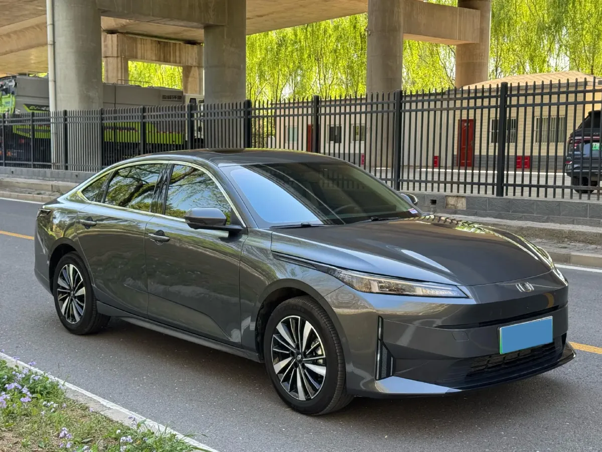 2025 ChangAn QiYuan A05 1.5L 98HP L4 E-CVT PHEV 9.07KWH,autocango,china used car exporter,china ev exporter,chinese used car exporter,chinese used ev exporter