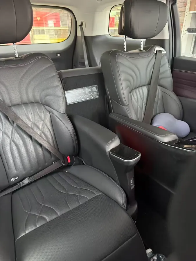 2023 GAC Trumpchi M8 2.0T 252HP L4 8AT,autocango,china used car exporter,china ev exporter,chinese used car exporter,chinese used ev exporter