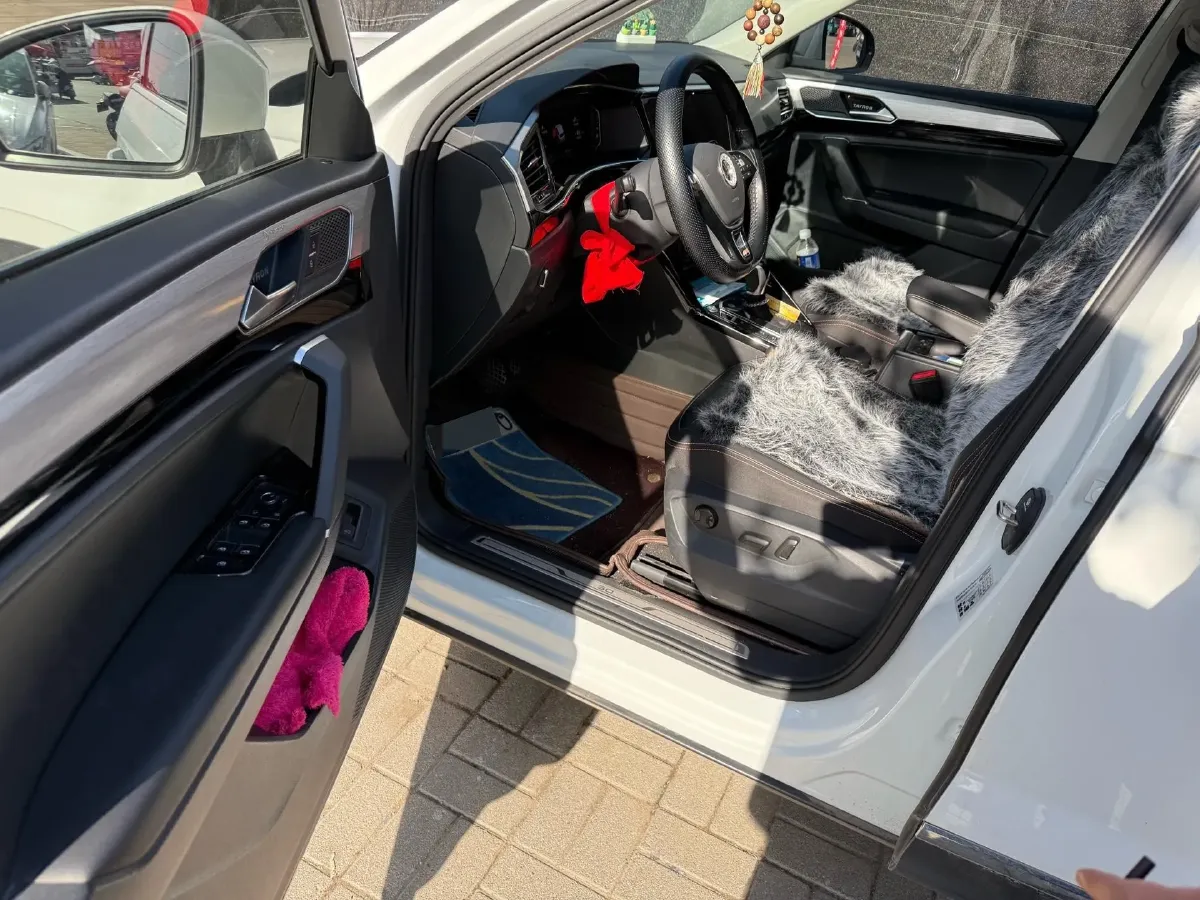 2021 Volkswagen Tayron 2.0T 186HP L4 7DCT,autocango,china used car exporter,china ev exporter,chinese used car exporter,chinese used ev exporter