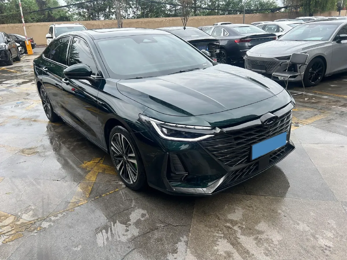 2024 Chery Arrizo 8 2.0T 254HP L4 7DCT,autocango,china used car exporter,china ev exporter,chinese used car exporter,chinese used ev exporter