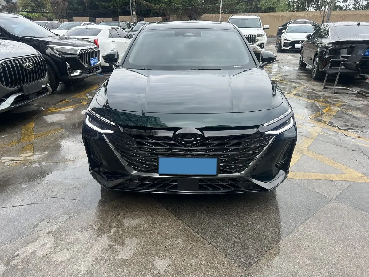 2024 Chery Arrizo 8 2.0T 254HP L4 7DCT,autocango,china used car exporter,china ev exporter,chinese used car exporter,chinese used ev exporter