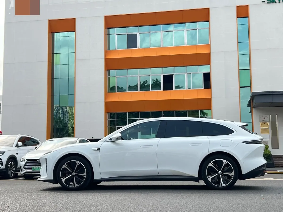 2024 NIO ET5T BEV 75KWH,autocango,china used car exporter,china ev exporter,chinese used car exporter,chinese used ev exporter