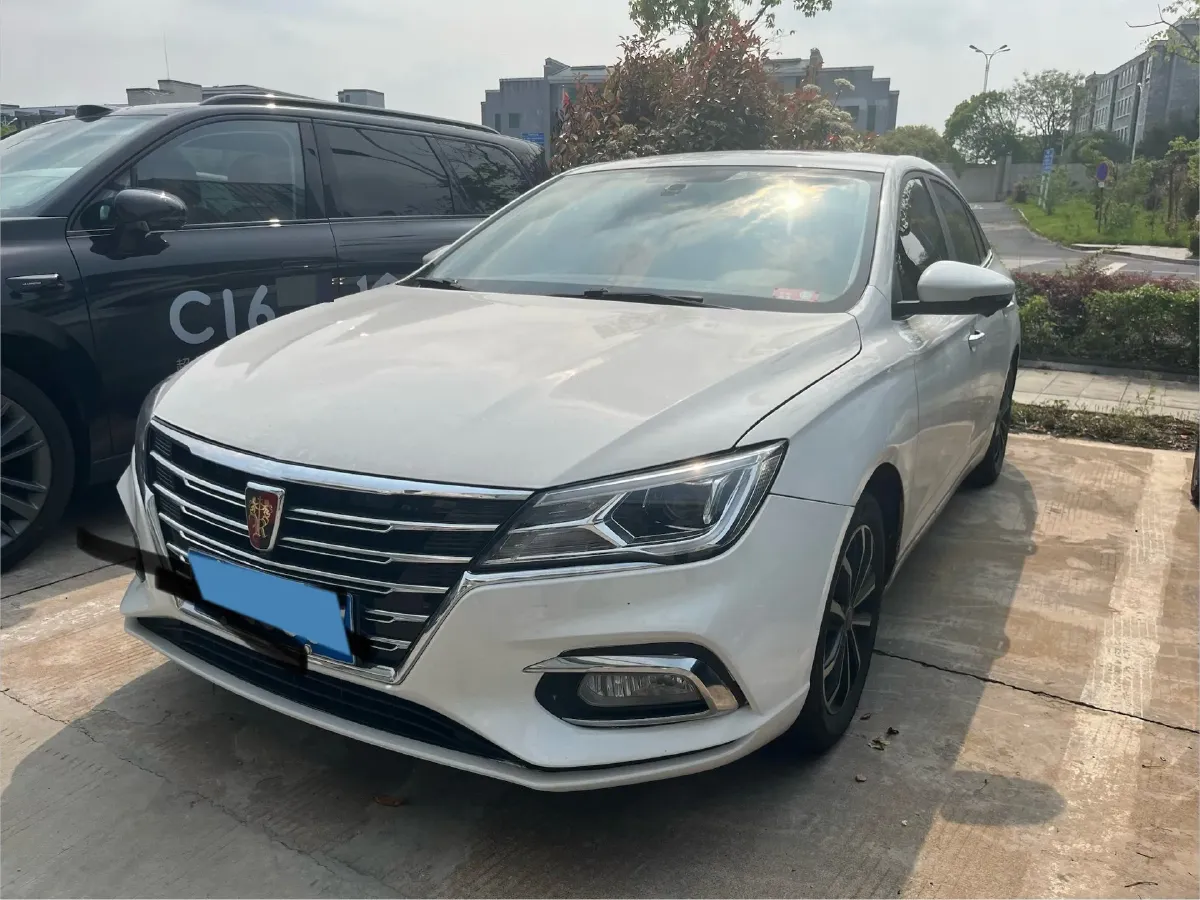 2020 Roewe i5 1.5L 120HP L4 CVT,autocango,china used car exporter,china ev exporter,chinese used car exporter,chinese used ev exporter