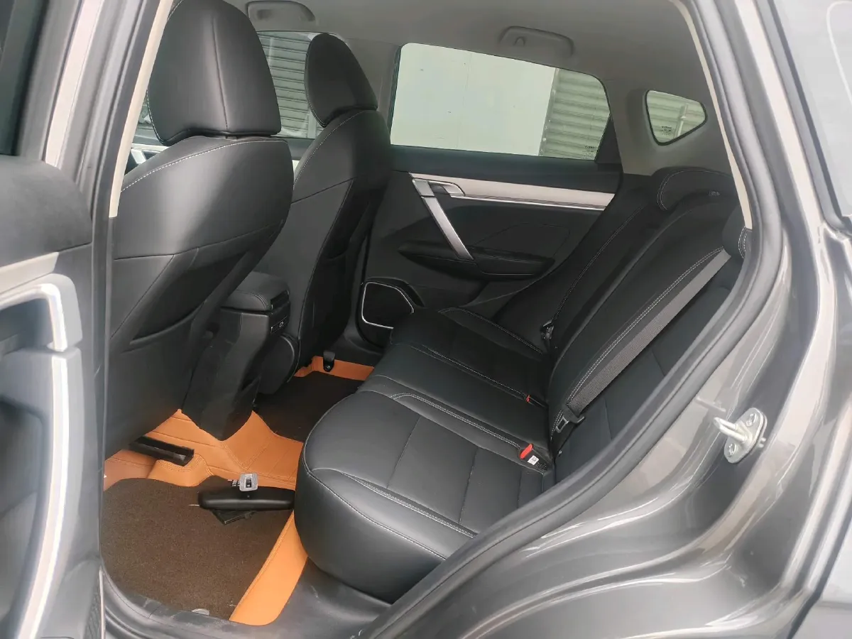 2025 Geely Coolray 1.5L 126HP L4 CVT,autocango,china used car exporter,china ev exporter,chinese used car exporter,chinese used ev exporter