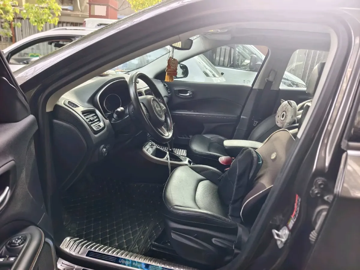 2017 Jeep Compass 1.4T 165HP L4 7DCT,autocango,china used car exporter,china ev exporter,chinese used car exporter,chinese used ev exporter