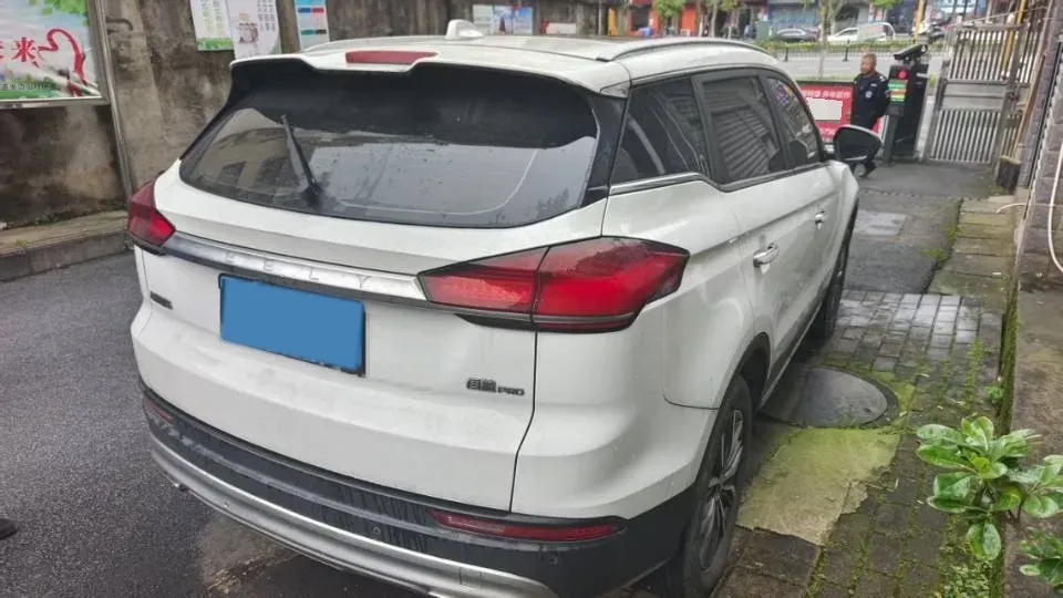2020 Geely Azkarra 1.8T 184HP L4 7DCT,autocango,china used car exporter,china ev exporter,chinese used car exporter,chinese used ev exporter