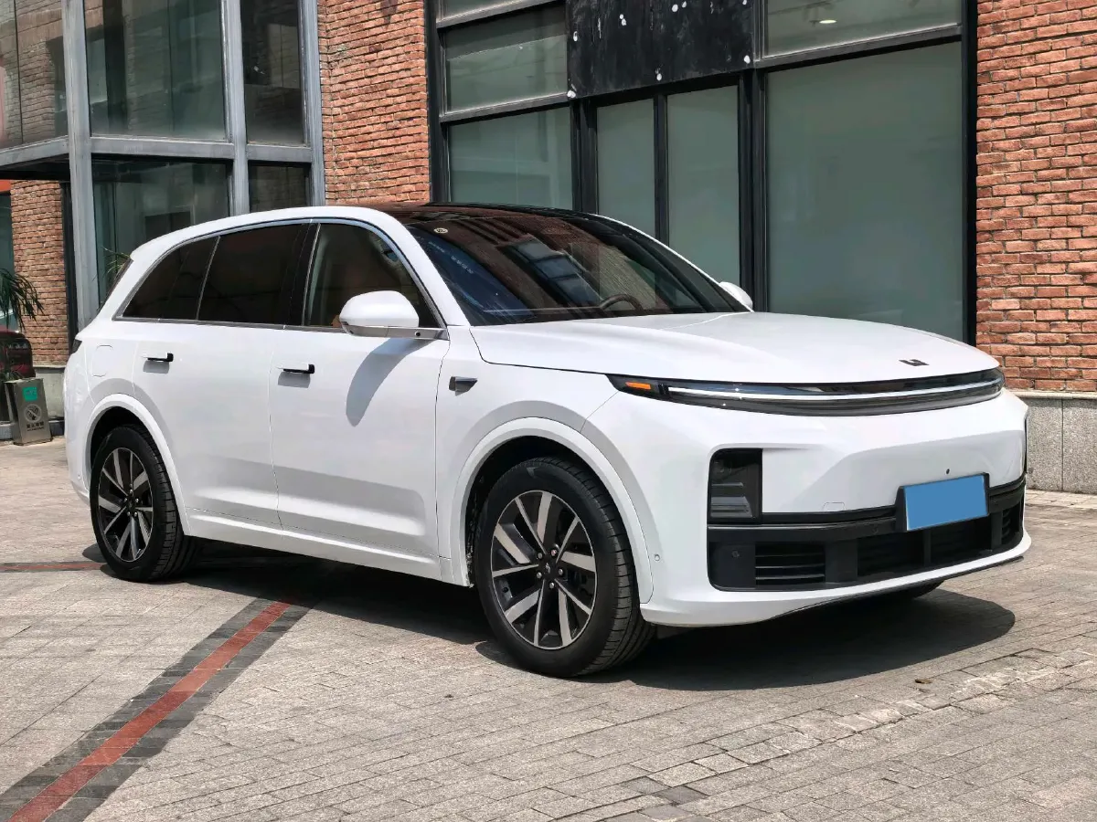 2023 Li L7 Range Extended 154HP REEV 40.9KWH,autocango,china used car exporter,china ev exporter,chinese used car exporter,chinese used ev exporter