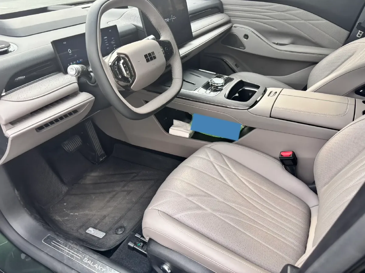 2025 Geely Galaxy Starshine 8 1.5T 163HP L4 3DHT PHEV 27.69KWH,autocango,china used car exporter,china ev exporter,chinese used car exporter,chinese used ev exporter