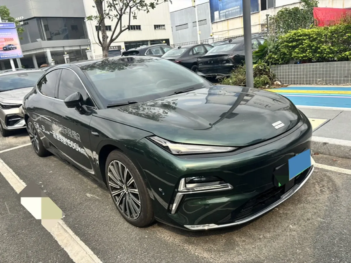 2025 Geely Galaxy Starshine 8 1.5T 163HP L4 3DHT PHEV 27.69KWH,autocango,china used car exporter,china ev exporter,chinese used car exporter,chinese used ev exporter