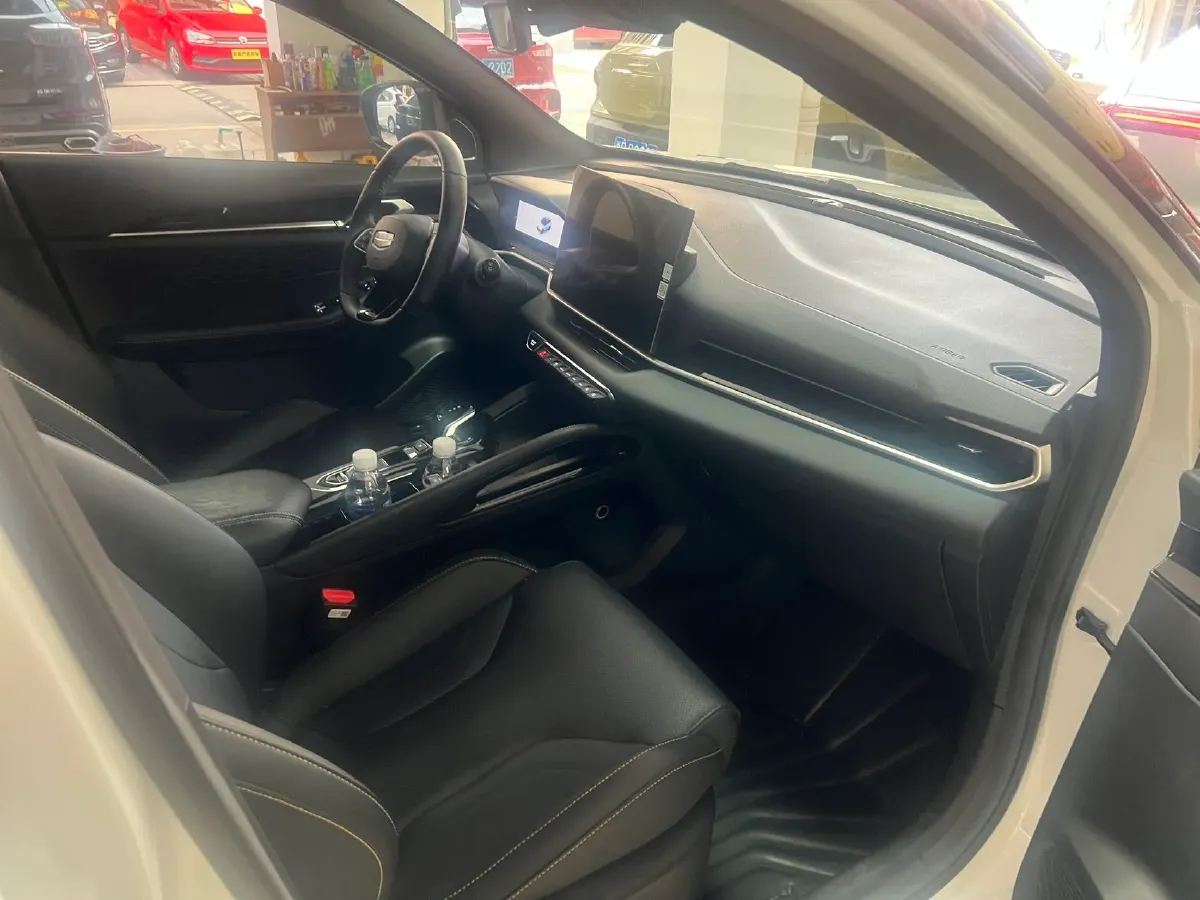 2025 Geely Coolray 1.5T 181HP L4 7DCT,autocango,china used car exporter,china ev exporter,chinese used car exporter,chinese used ev exporter