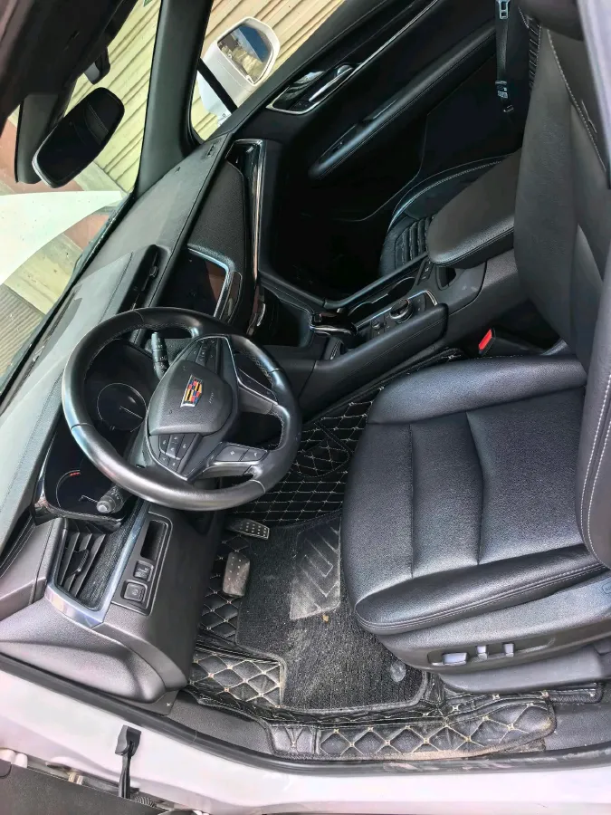 2022 Cadillac XT5 2.0T 237HP L4 9AT,autocango,china used car exporter,china ev exporter,chinese used car exporter,chinese used ev exporter