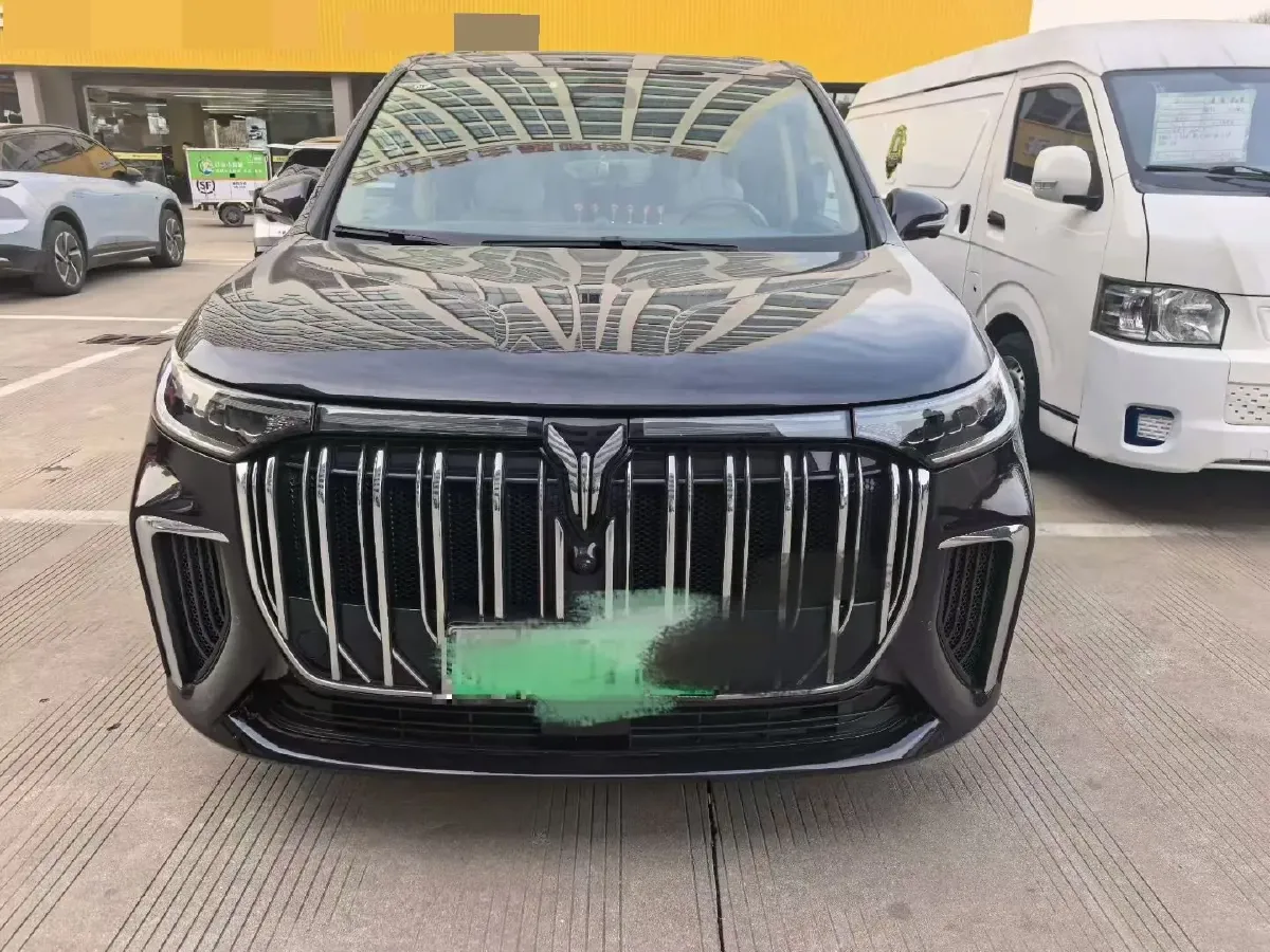 2026 Voyah Dream 1.5T 150HP L4 PHEV,autocango,china used car exporter,china ev exporter,chinese used car exporter,chinese used ev exporter
