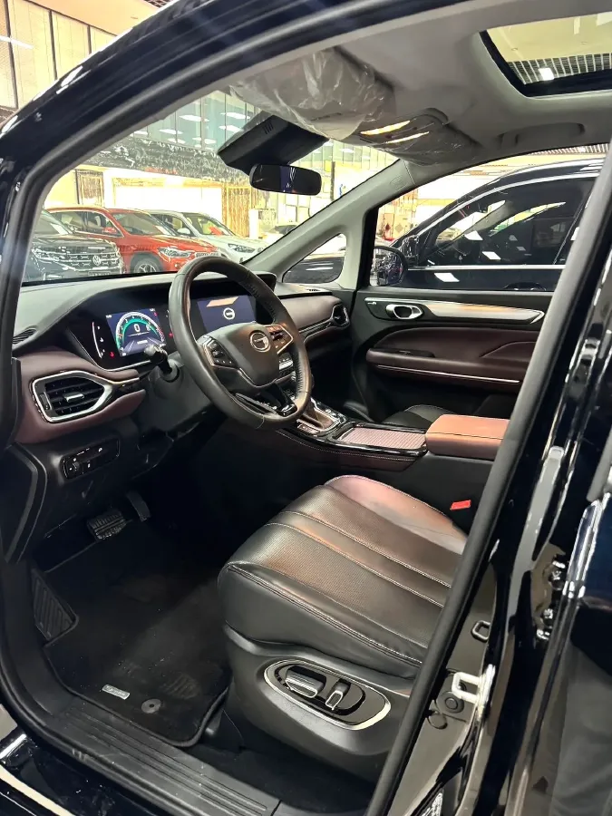 2023 GAC Trumpchi M6 1.5T 177HP L4 7DCT,autocango,china used car exporter,china ev exporter,chinese used car exporter,chinese used ev exporter