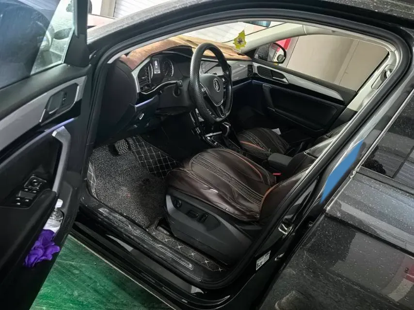 2021 Volkswagen Tayron 2.0T 186HP L4 7DCT,autocango,china used car exporter,china ev exporter,chinese used car exporter,chinese used ev exporter