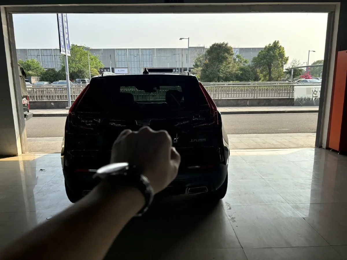 2021 Cadillac XT4 2.0T 237HP L4 9AT,autocango,china used car exporter,china ev exporter,chinese used car exporter,chinese used ev exporter